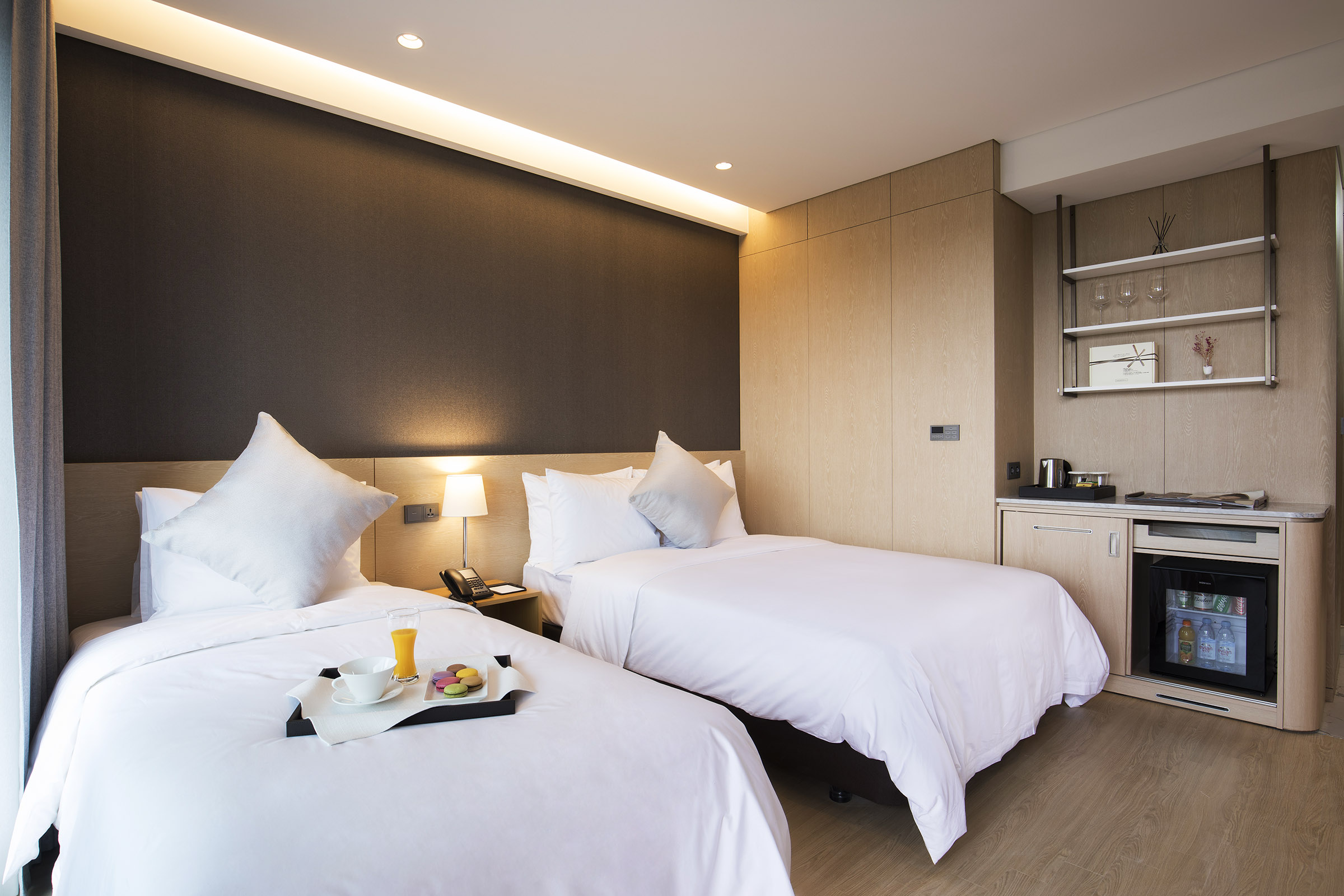 room-card-img-0